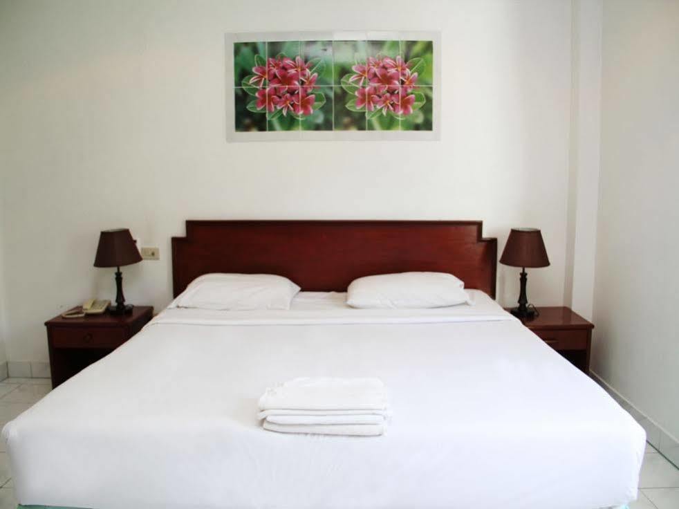 Welcome Inn Hotel @ Karon Beach. Single Room From Only 500 Baht Phuket Dış mekan fotoğraf