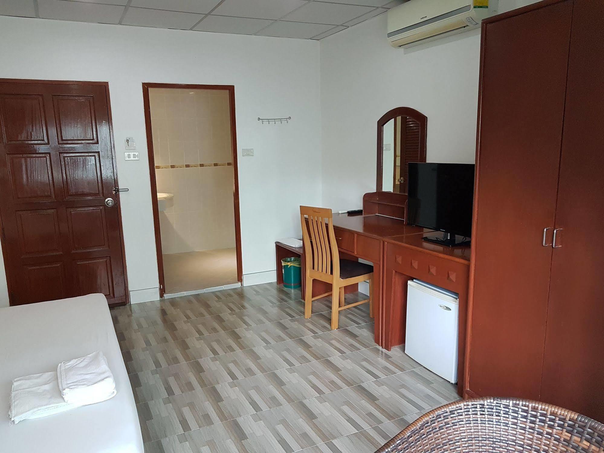 Welcome Inn Hotel @ Karon Beach. Single Room From Only 500 Baht Phuket Dış mekan fotoğraf