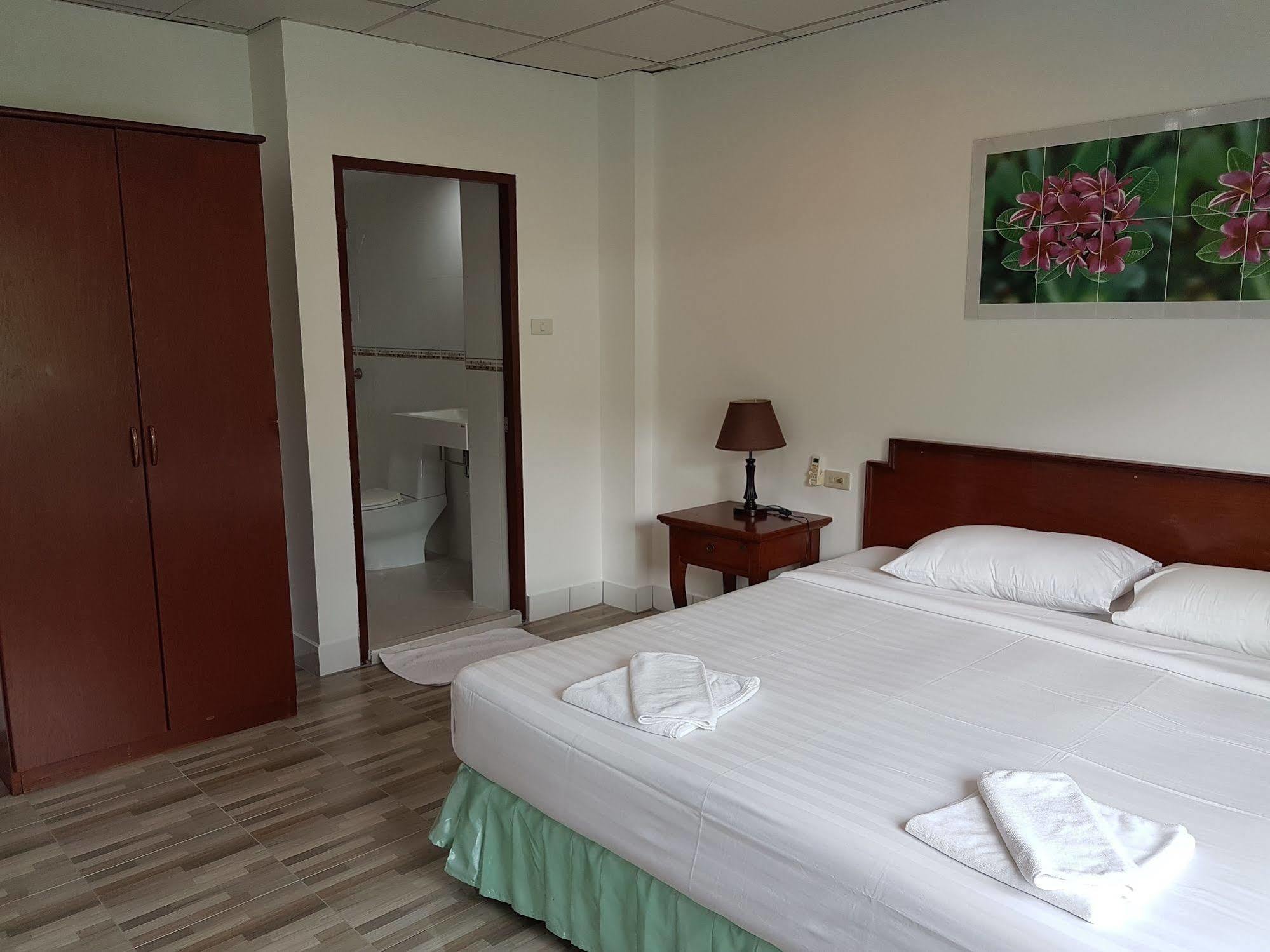 Welcome Inn Hotel @ Karon Beach. Single Room From Only 500 Baht Phuket Dış mekan fotoğraf