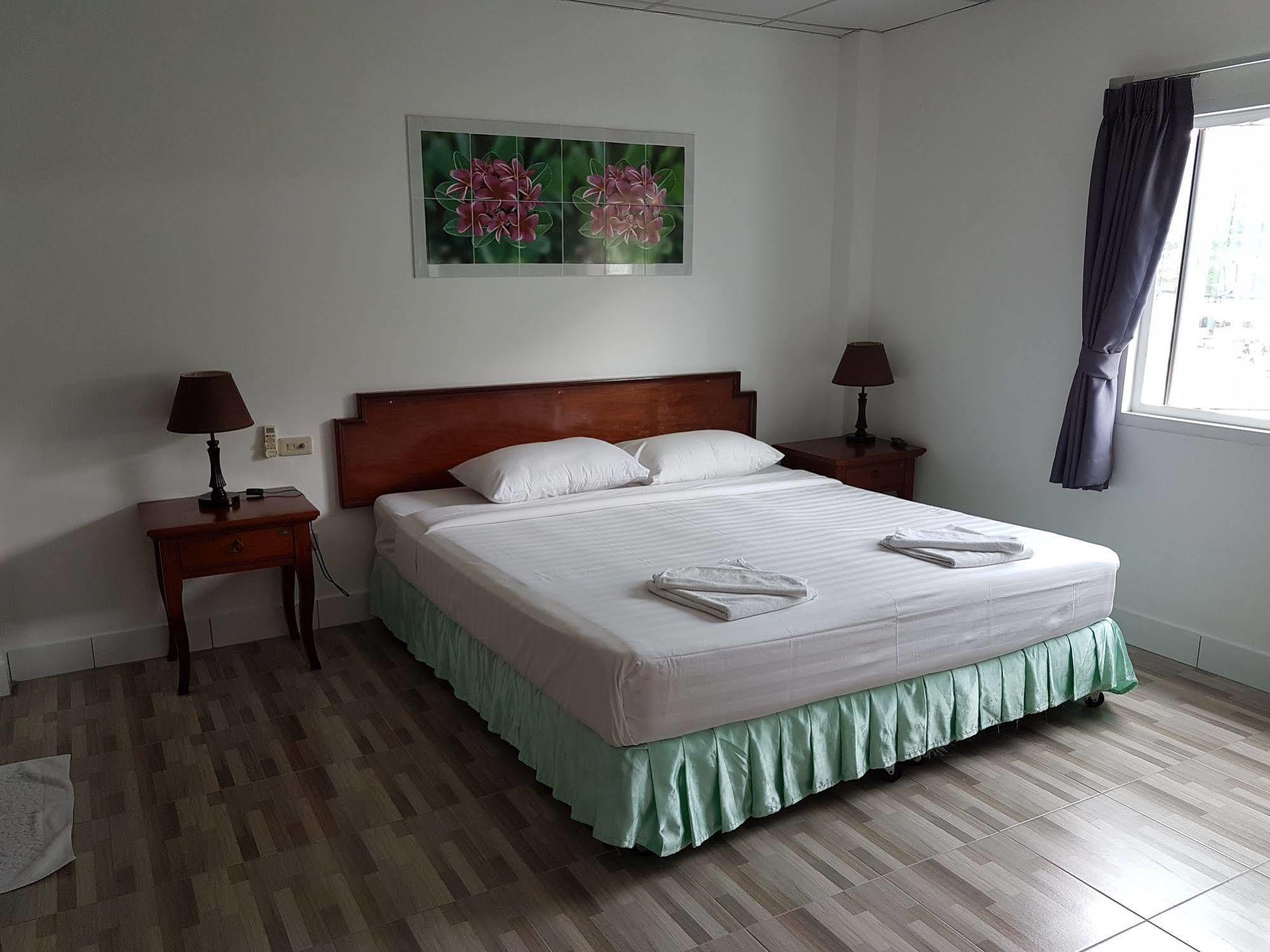 Welcome Inn Hotel @ Karon Beach. Single Room From Only 500 Baht Phuket Dış mekan fotoğraf