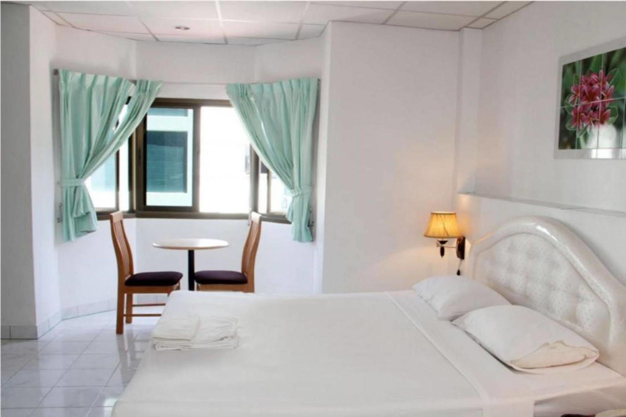 Welcome Inn Hotel @ Karon Beach. Single Room From Only 500 Baht Phuket Dış mekan fotoğraf