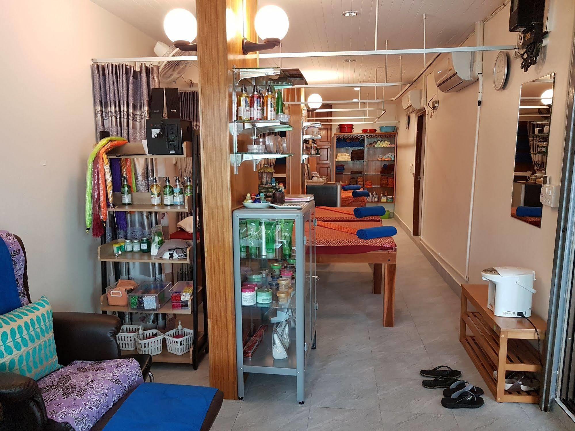 Welcome Inn Hotel @ Karon Beach. Single Room From Only 500 Baht Phuket Dış mekan fotoğraf